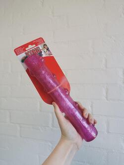 KONG Squeezz Crackle Stick PINK